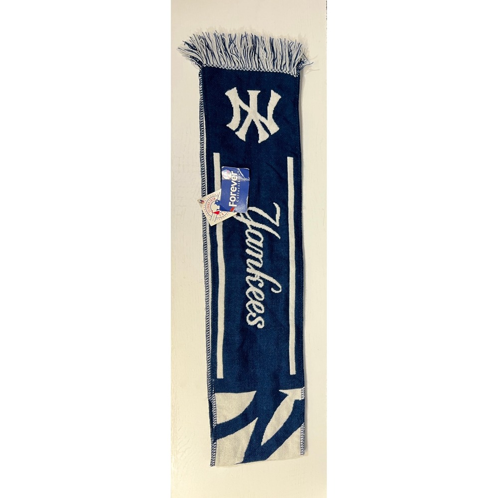 Forever Collectibles Yankees Scarf MLB Baseball Team Logo Knit w/ Fringe NWT